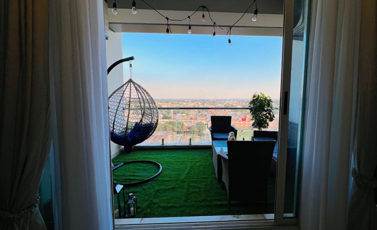 이슬라마바드 Sky Heights Luxury Apart Facing Centaurus 아파트 외부 사진