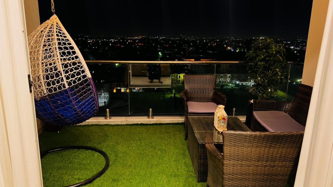 이슬라마바드 Sky Heights Luxury Apart Facing Centaurus 아파트 외부 사진