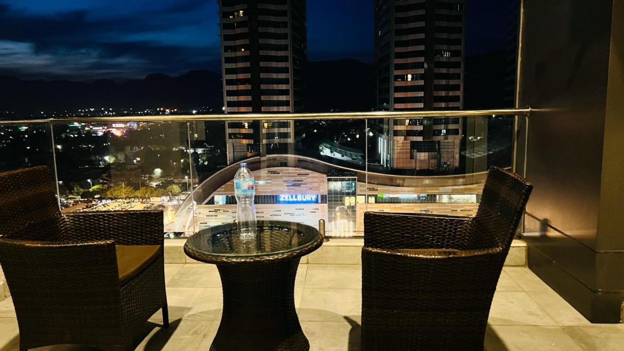 이슬라마바드 Sky Heights Luxury Apart Facing Centaurus 아파트 외부 사진